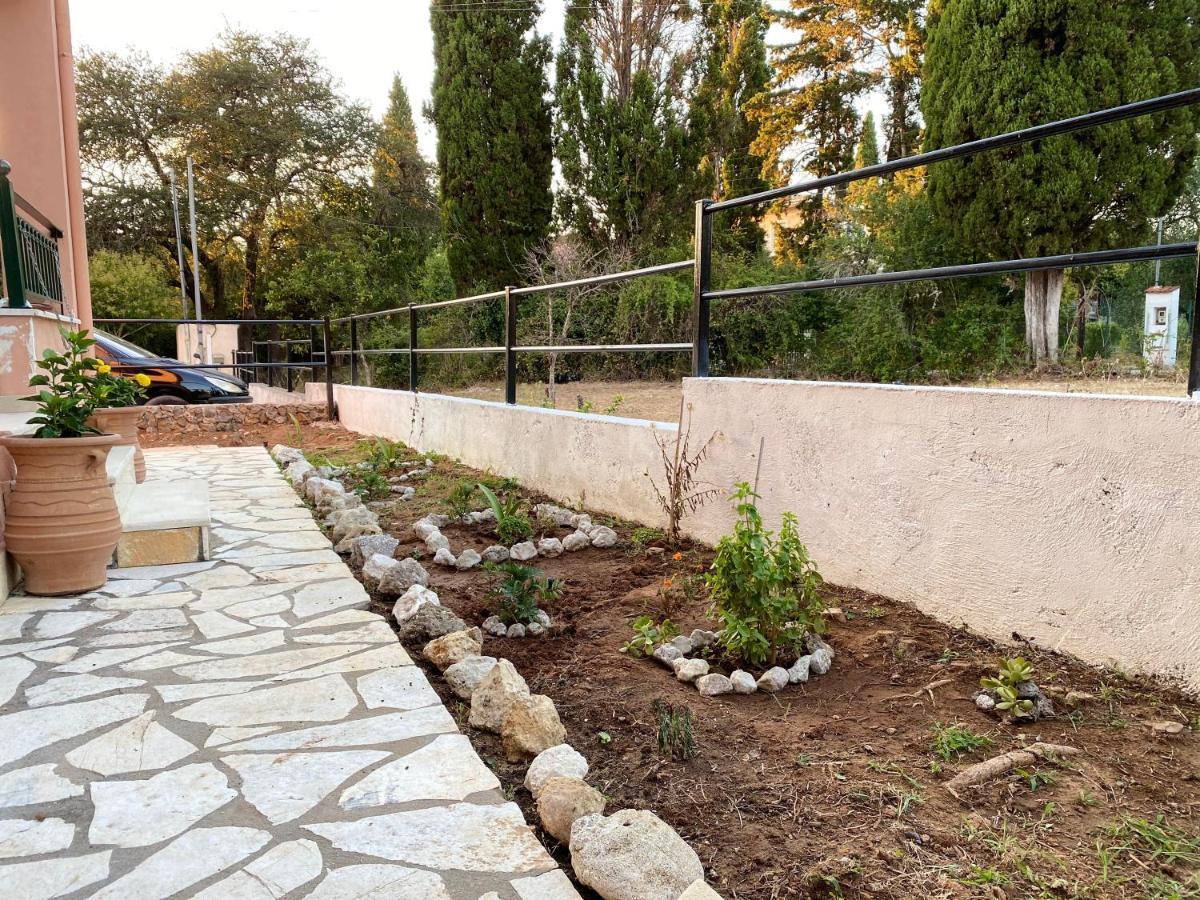 콘토칼리 Ivy House Modern Life Near Corfu Town 아파트 외부 사진
